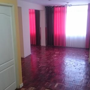 Cómodo Departamento De Dos Dormitorios.