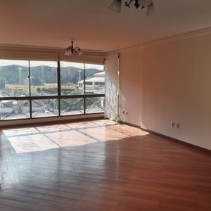 Achumani, Departamento En Venta Frente Al Complejo 