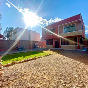 Casa Minimalista En Venta Tiquipaya