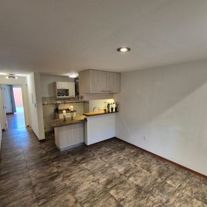 Apartamento En Alquiler De 1 Dormitorio  Sin Gastos Comunes En Villa Marta