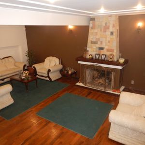 Hermosa, Cómoda Y Amplia Casa En Venta En Irpavi Entre Calles 3 Y 4