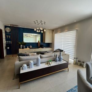 Hermosa Casa En Venta Totalmente Amoblada En El Urubo