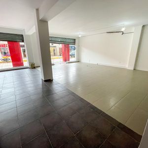 Local Comercial En Alquiler