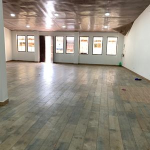 Hermoso Y Amplio Local Comercial Zona Norte (banzer)