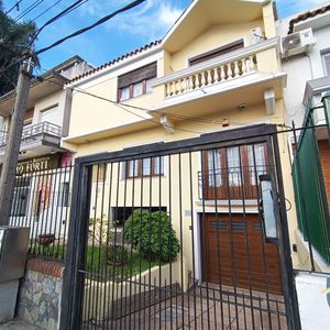 Venta Casa Ph  3+1  Dormitorios Depósito 2 Garajes Atahualpa Brazo Oriental