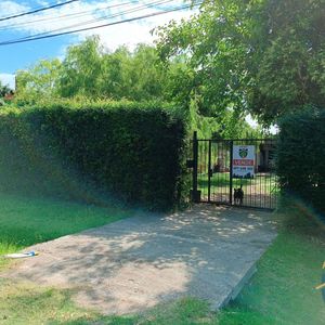 Venta Casa Carrasco Norte Galpón, Depósito Y Cocheras. 2da Casa En Construcción