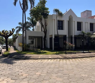 En El Barrio Urbari Casa De 3 Dormitorios
