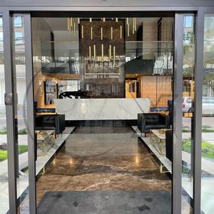 Oficina De Lujo En Venta – Equipetrol | 77343558