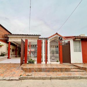 Casa En Venta Zona Comercial Cerca De Mercado