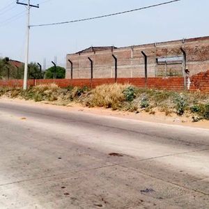 Terreno Mas Galpón En Zona Franca Y Sobre Avenida Principal A La Venta