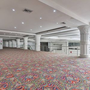 Casa De Eventos En Venta, 2do Anillo, Sobre Avenida