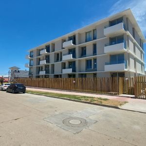 Apartamento A Estrenar En Piriápolis (2 Dormitorios)