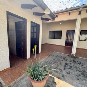 Casa En Venta 6to Anillo Av. Virgen De Lujan