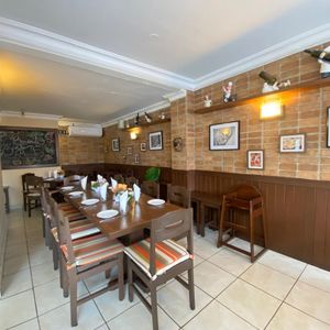 Local Comercial En Alquiler- Canal Isuto 2/3 Anillo