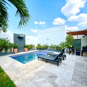 Amplia Casa De Una Planta En Zona Norte Km 8 1/2 Cerca De La Radial 26