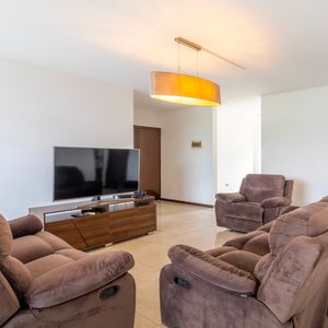 3 Dormitorios En Venta Avenida Beni