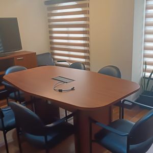 Local En Alquiler Sobre La Av. Fuerza Naval. 