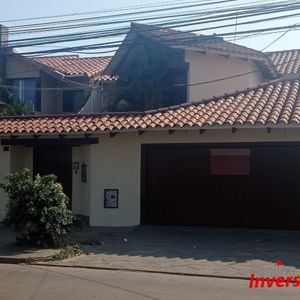 Amplia Casa En Alquiler