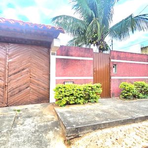 Casa En Venta De 3 Dormitorios Zona Sur Fuera De Condominio 