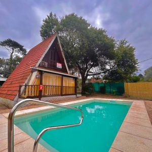 Cabaña En Piriapolis Con Piscina Climatizada