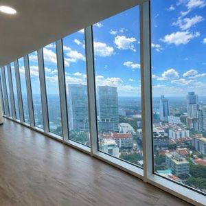 Tu Ofi En La Green Tower