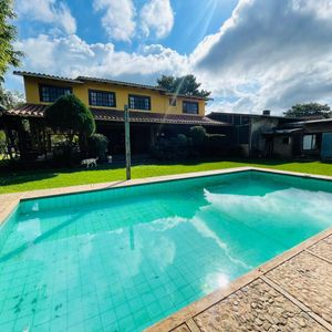 Quinta En Venta Sobre Avenida Carretera A Cotoca 