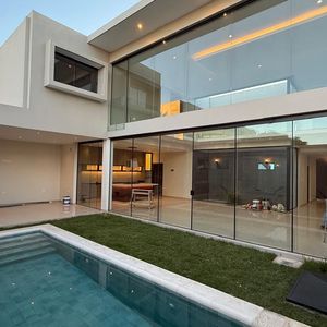 Casa Nueva En Venta En Cond. Le Parc C. 5to Anillo 