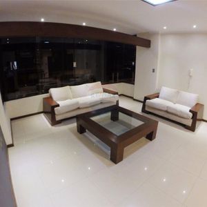 Lujoso Departamento Av. Alemana Entre 2do Y 3er A