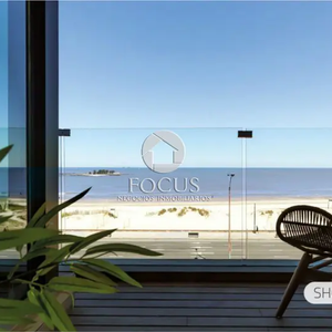 Venta Apartamento 3 Dormitorios, 3 Baños Y Terraza Frente Al Mar En Rambla Malvín