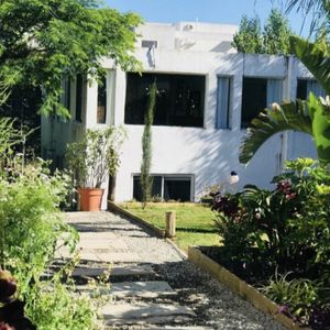 Casa Ideal Para Vivienda O Renta, A Pasos Del Mar