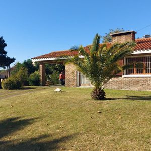 Chalet Construcción Tradicional En Venta Y Alquiler Temporada