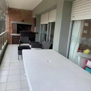 Apartamento  De 3 Dormitorios En Mansa, Parrillero Propio