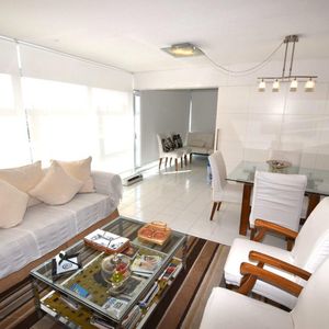 Muy Buen Apartamento En Mansa, Vista Al Mar