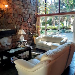 Casa Con Piscina En Beverly Hills