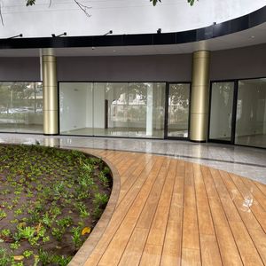 Local Comercial Macororo 13/14 En Venta O Alquiler