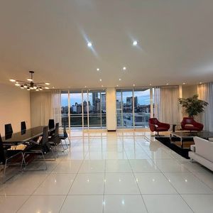 Penthouse Amoblado En Alquiler Equipetrol