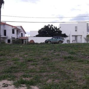 Hermoso Terreno En Urb. Villa Bonita, A 5 Min Del Puente Foianini, De 600 M2