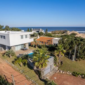 Casa De 3 Dormitorios A Pasos De La Playa