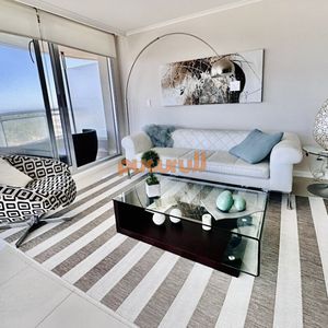 Apartamento De 3 Dormitorios En Venta, Ocean Drive, Punta Del Este.