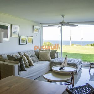 En Venta Apartamento De 3 Dormitorios En Excelente Ubicacion, Pinares Punta Del Este