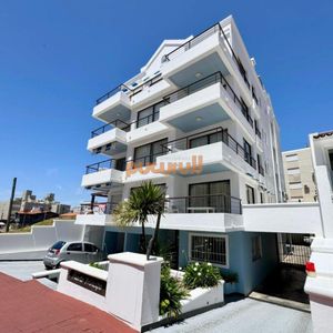 Excelente Departamento En Venta En La Pensinula De Punta Del Este, A 50mts Del Mar.