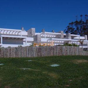 ¡exclusivo Apartamento En Punta Ballena!