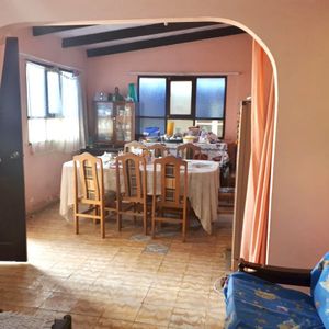 En Venta, Casa Con 2 Construcciones Y Tienda  