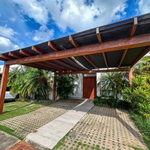 Casa Amoblada En Alquiler – Condominio Costa Blanca III