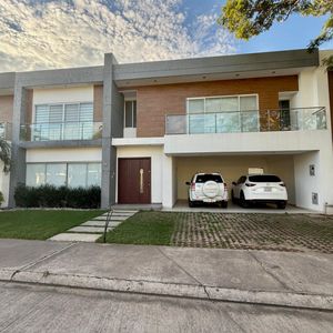 Casa En Alquiler De 3 Master Suite En Condominio Jardines Del Norte VI