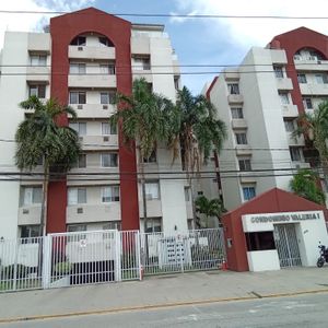 Amplio Departamento En Venta Con Parqueo Y Baulera