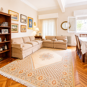 Venta Apartamento 3 Dormitorios, Patio Y Garaje En Pocitos