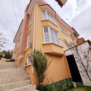 Casa En Venta - Achumani