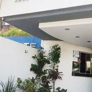 Venta De Departamento De 3 Dormitorios En Equipetrol 