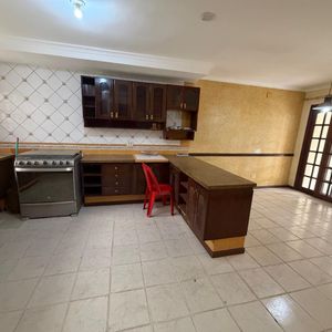 En Venta | Casa A Precio De Terreno En Equipetrol
